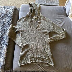 Roxy V-Neck Olive Green Hoodie Sweater Size Large Kangaroo Pocket Cotton Fall